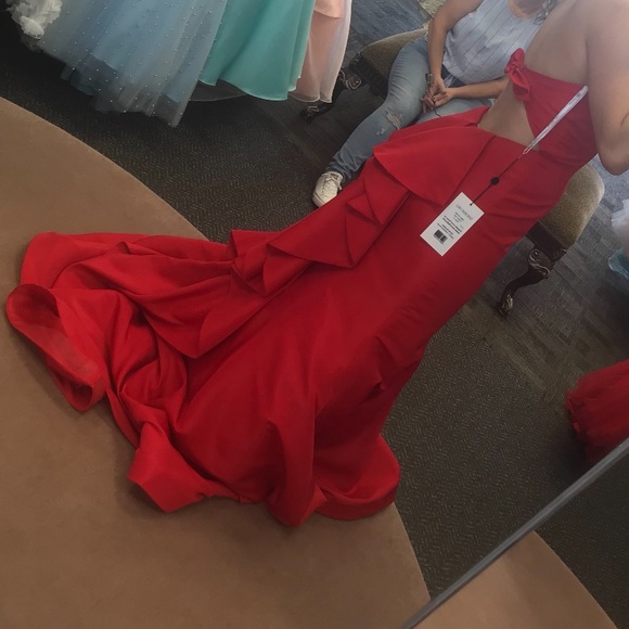 Red Sherri Hill Prom Dress - Picture 1 of 4